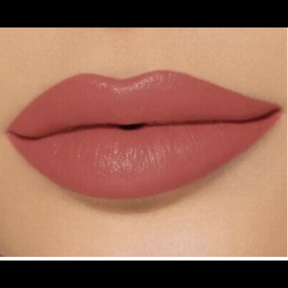 Kylie Jenner lipstick 💄